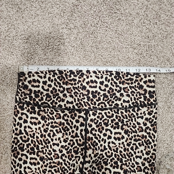 Zyia size 12 leopard print active leggings - Picture 4 of 7